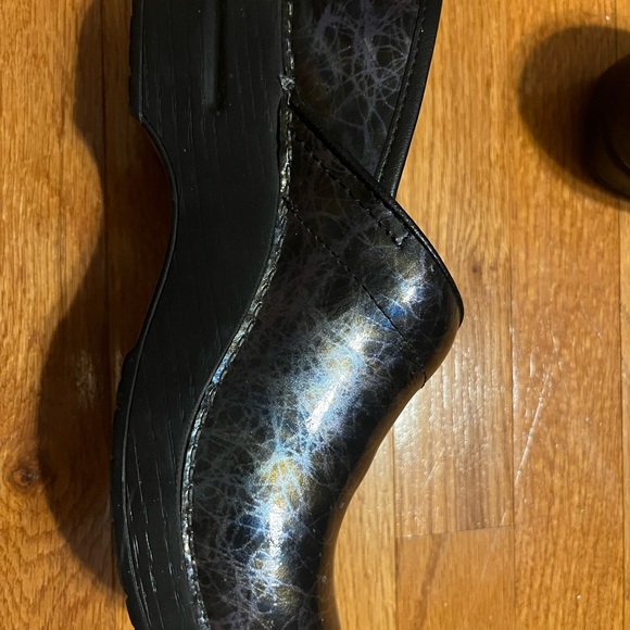 Dansko Size 37 (6.5-7) - Picture 2 of 5